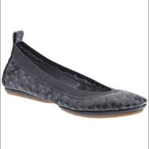 Yosi Samra Ostrich Leather Ballet Flats